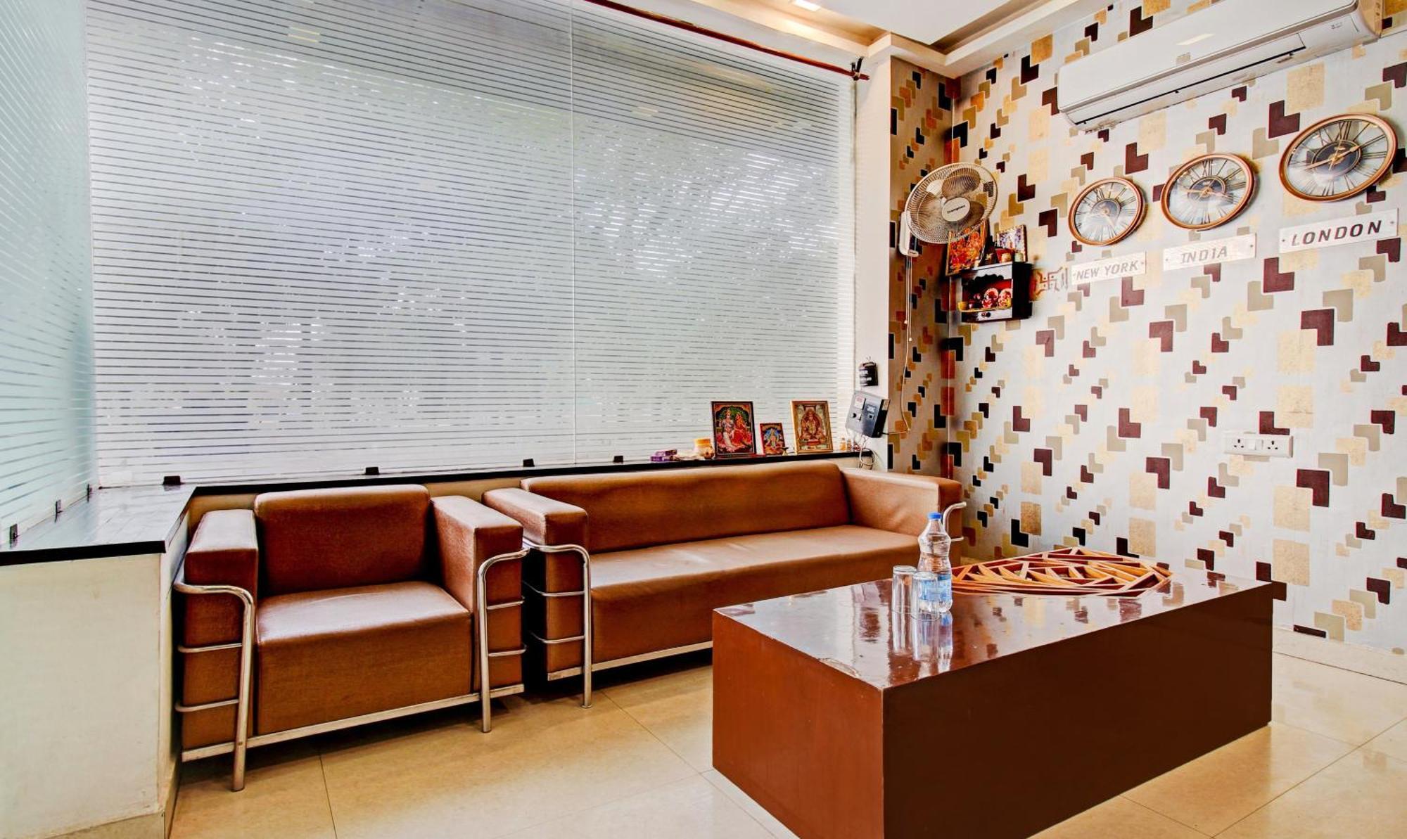Treebo Silver Grand New Agreement Лакхнау Экстерьер фото