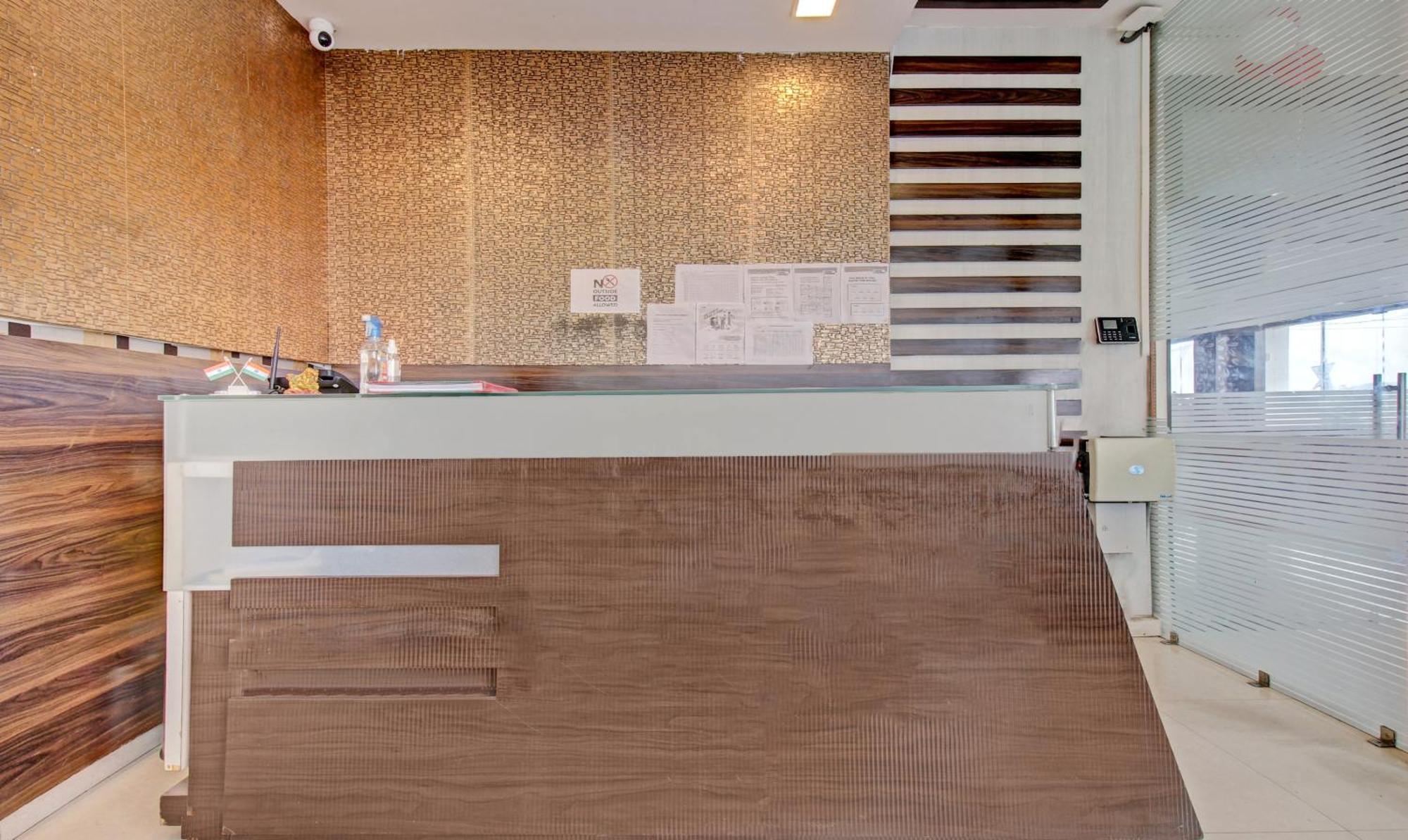 Treebo Silver Grand New Agreement Лакхнау Экстерьер фото
